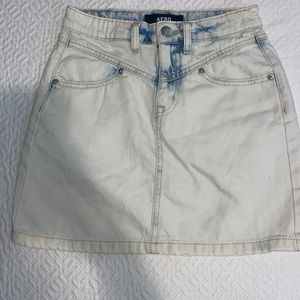 Aero white skirt 000